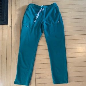 FIGS Small yola Hunter Green Scrub Pants